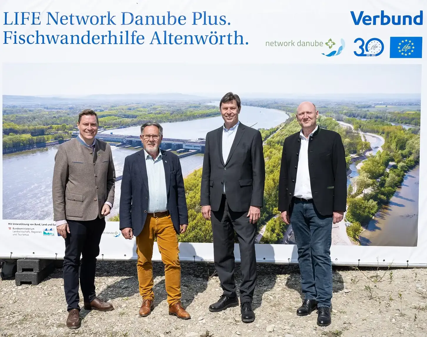 VERBUND and its project partners opened the Altenwörth fish migration aid in the presence of numerous guests.